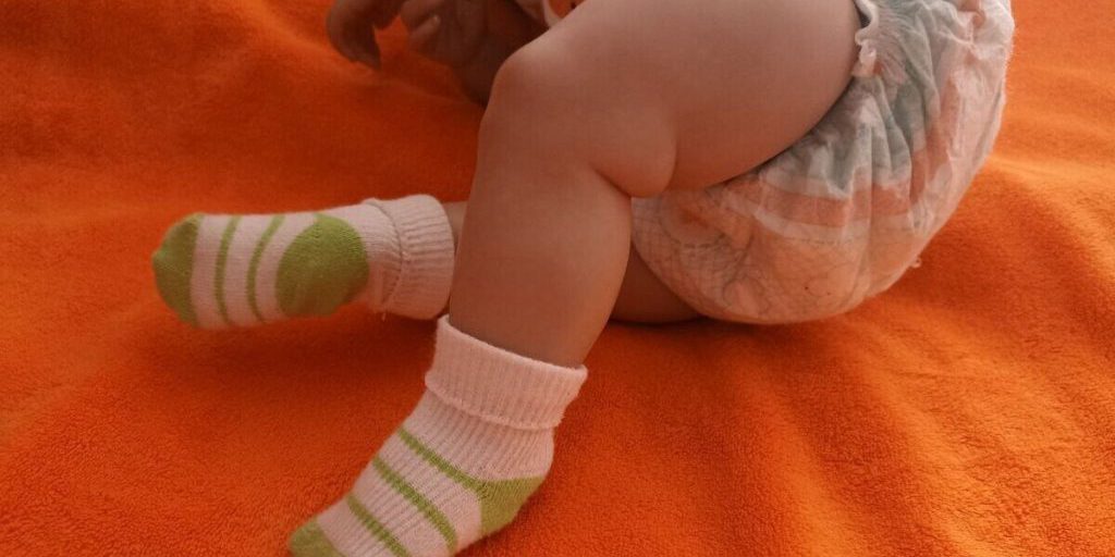 Пятимесячный младенец умер от крепких объятий пьяного отца в Мурино