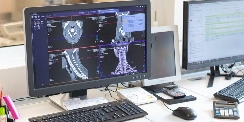 В Псковской области действует поддержка для врачей дефицитных специальностей