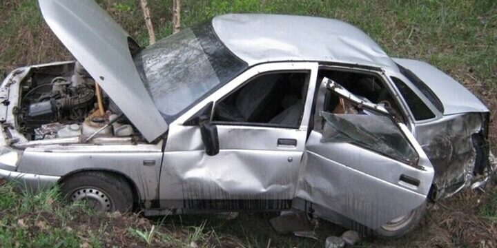Легковушка вылетела с трассы на Северном обходе Ростова-на-Дону