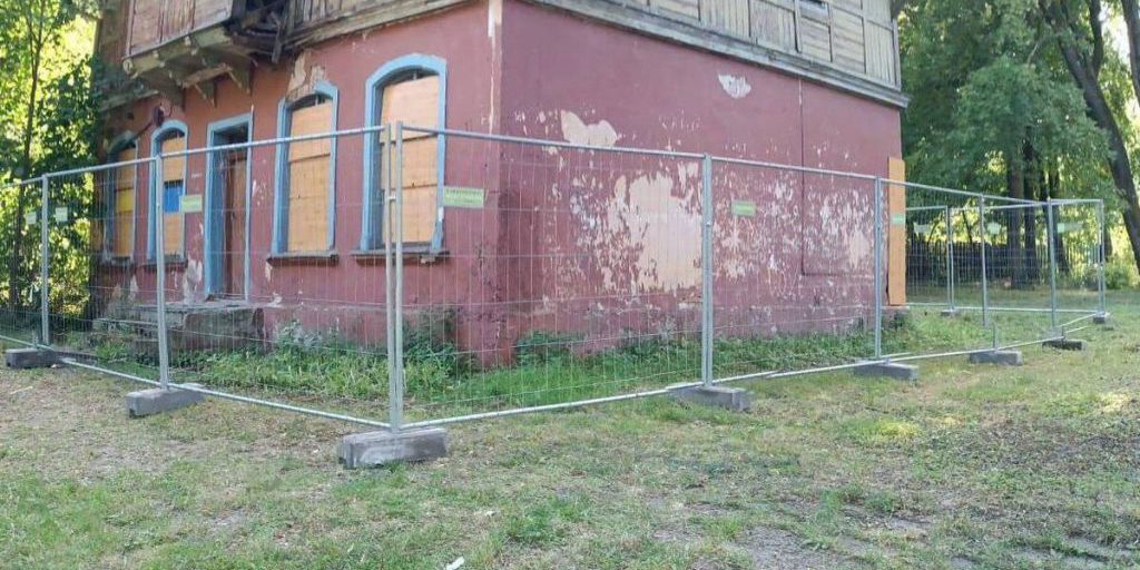 Demolizione di edificio pericolante in sanatorio pediatrico: una misura per la sicurezza e la salute pubblica