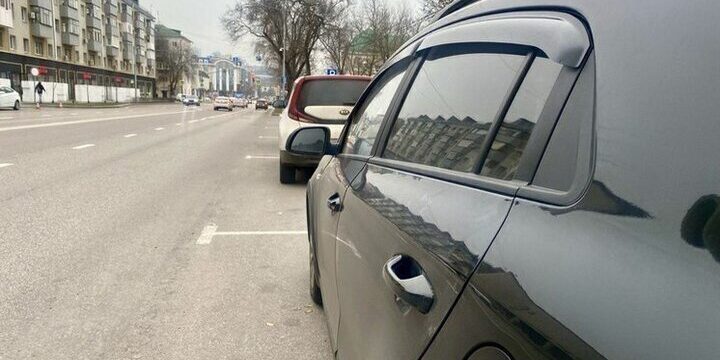 В Белгороде прошли рейды по борьбе с неправильной парковкой во дворах МКД