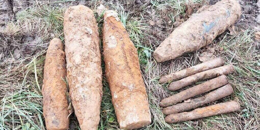 Dieci proiettili di guerra distrutti nella regione russa di Tver: una minaccia silenziosa per la sicurezza della popolazione