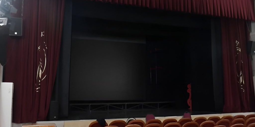 В Узловой завершается ремонт Молодежного театра по нацпроекту «Семья»