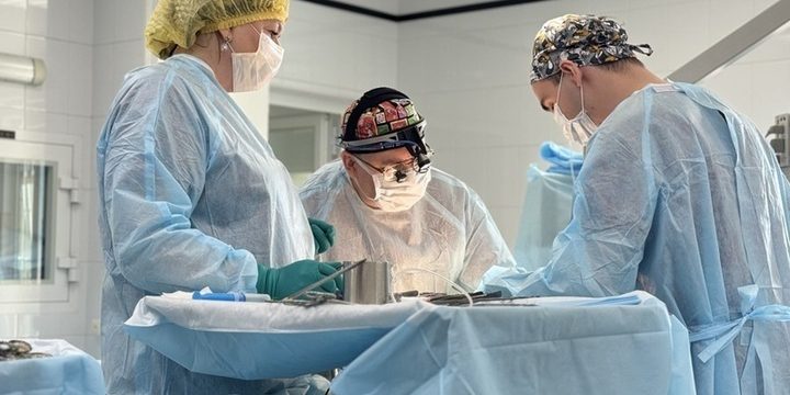 Врачи в Чувашии удалили гигантскую опухоль у пациента