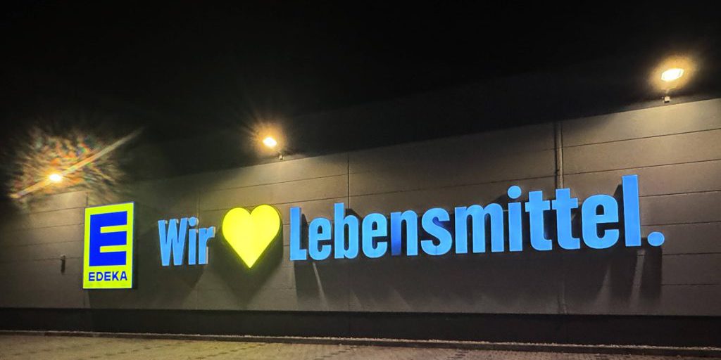 Negozio tradizionale dichiarato insolvente: impatto sui clienti di Rewe, Edeka e Kaufland