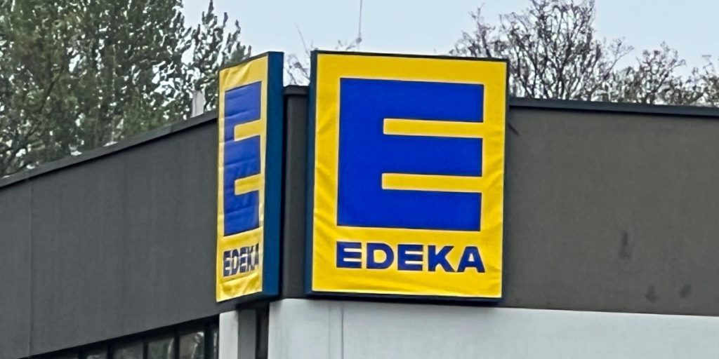 Edeka: manager chiude seminterrato per proteggere clienti dai fuochi d'artificio di Capodanno