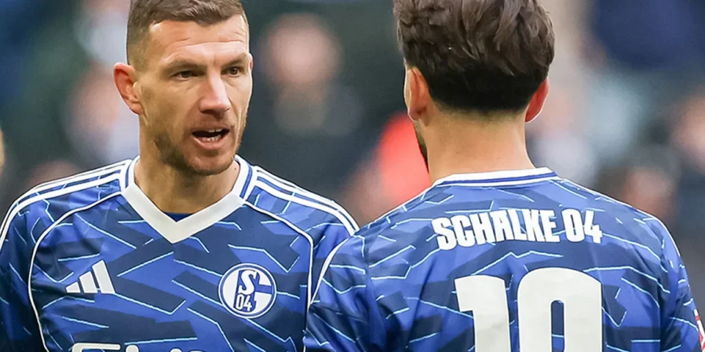 Schalke 04 recupera 2‑2 con Kaiserslautern dopo essere stato in svantaggio di 2‑0