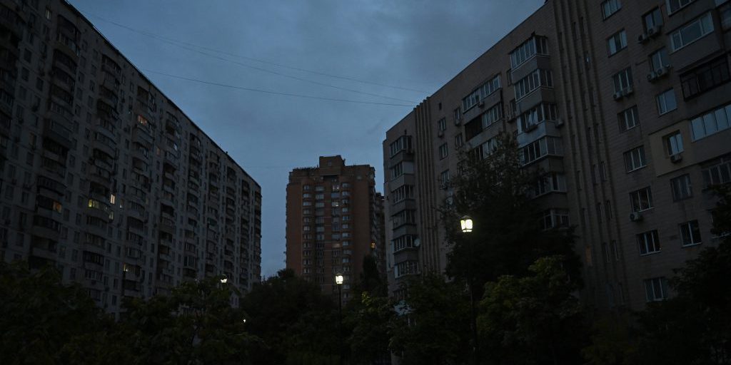 Crisi Energetica a Chernihiv: La Città Senza Elettricità Dopo gli Attacchi Russi