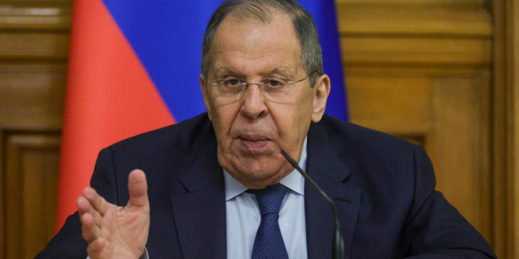 Лавров: Страны НАТО все сильнее объединяются против России