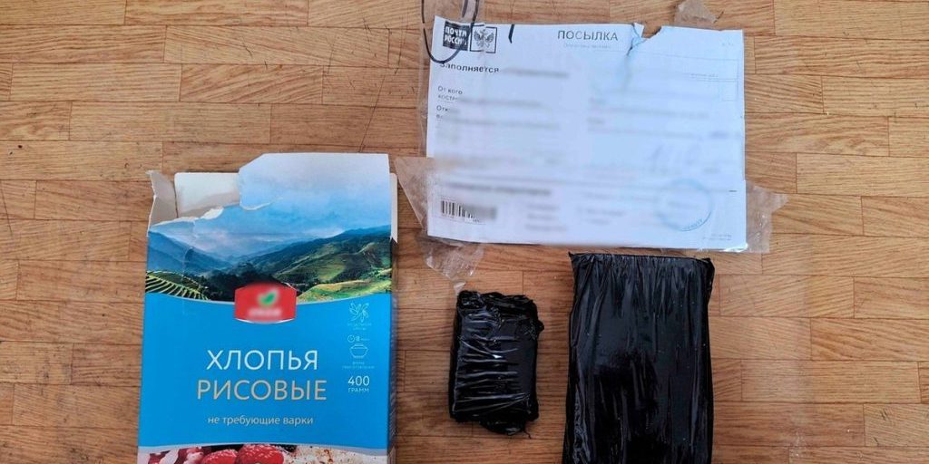 В СИЗО Новочеркасска в рисовых хлопьях пытались передать  восемь  «мобильников»