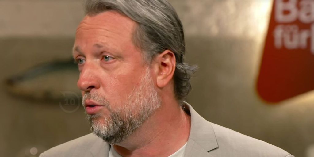 Braccialetto in oro bianco scoperto con difetto durante la valutazione su Bares für Rares