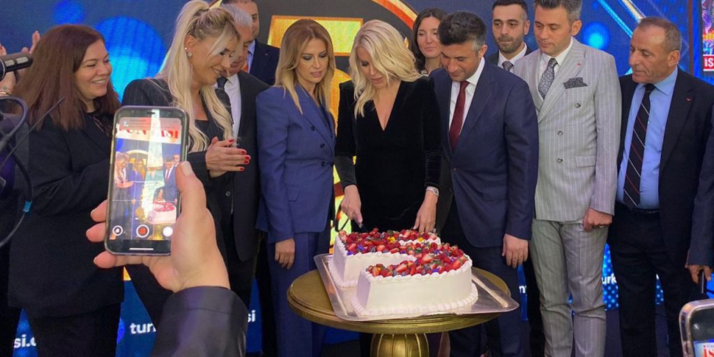 La Rivista "Türkiye'de İş Dünyası" Celebra il Quinto Anno di Attività: Un Traguardo Importante per il Mondo degli Affari in Turchia