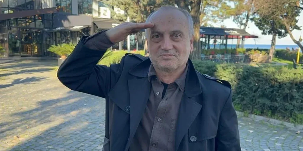 62enne con 3 figli e 5 nipoti chiamato al servizio militare