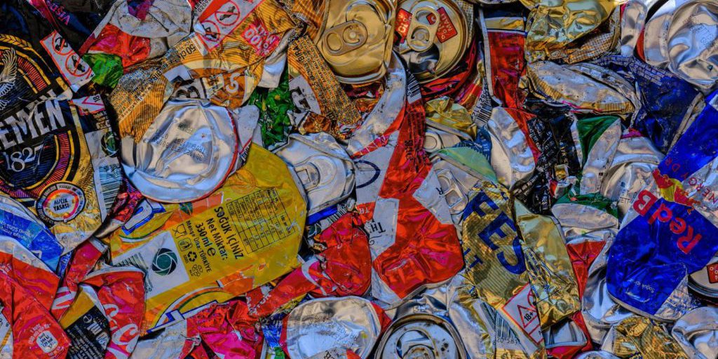 Tasso di riciclo degli imballaggi in alluminio in Italia in calo: cause e conseguenze per l'ambiente