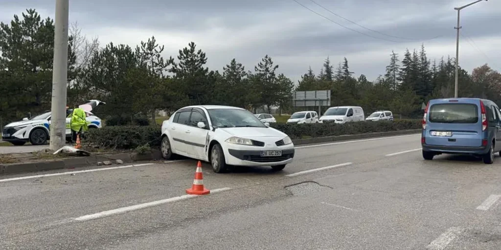 Incidente a Eskişehir: due pedoni morti dopo collisione con due veicoli