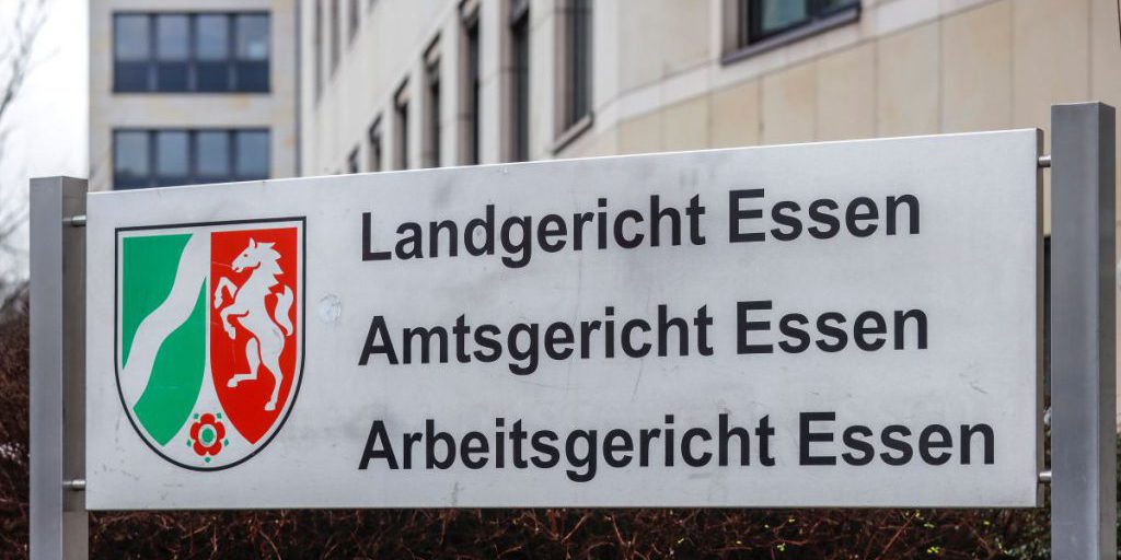 Uomo di 42 anni condannato a vita per due incendi a Essen