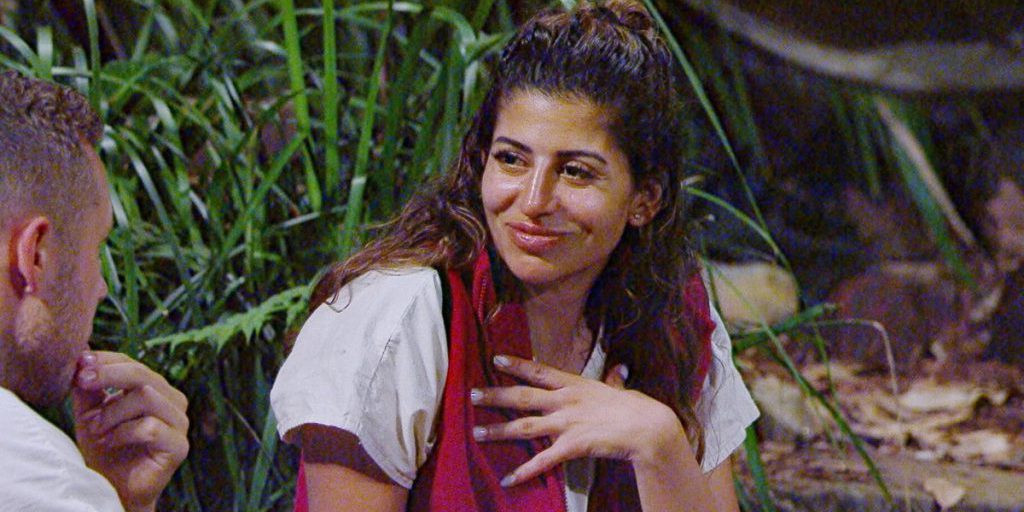 Esperto del Dschungelcamp commenta Eva Benetatou: vediamo tutto