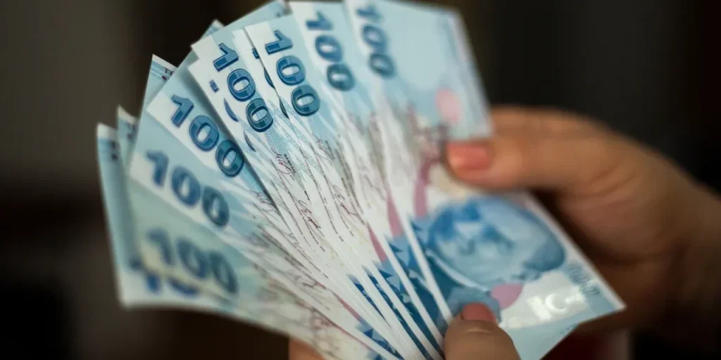 Aumento degli assegni per assistenza domiciliare, 65+ e disabili: nuovo importo da gennaio a luglio 2026