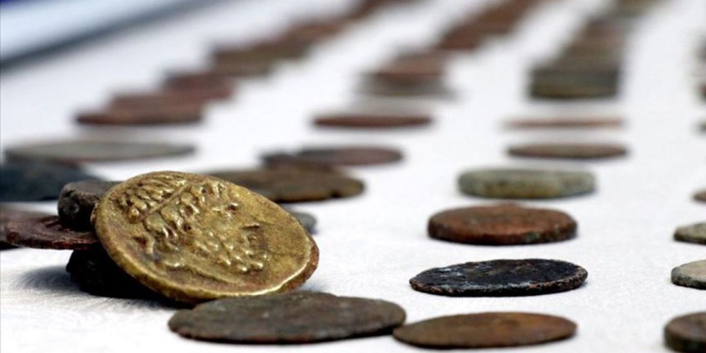 Evini define deposuna çevirmiş! 384 parça ele geçirildi