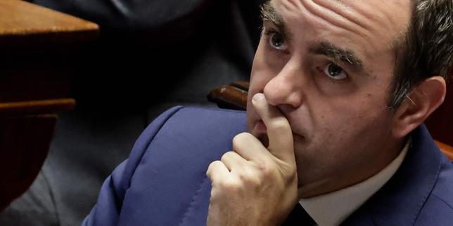 EN DIRECT : les deux motions de censure de LFI et du RN rejetées, le gouvernement Lecornu se met « au travail »