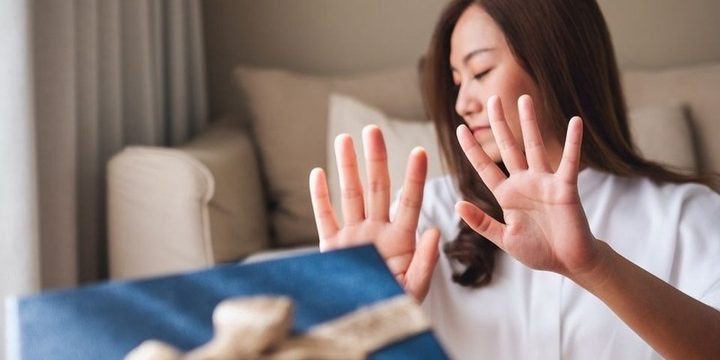 Совет жителям Калмыкии на завтра: не принимайте подарки