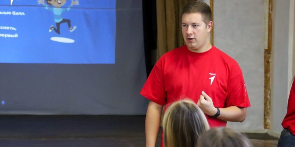 Studenti di Zaporižžja scoprono il "Movimento dei Primi" in un'esperienza interattiva unica al Melitopol' College of Culture and Arts