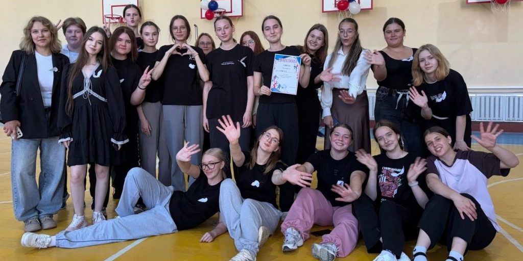 Studenti del Collegio Pedagogico di Smolensk uniscono le forze nella tradizionale Staffetta dell'Amicizia per favorire l'integrazione e la socializzazione