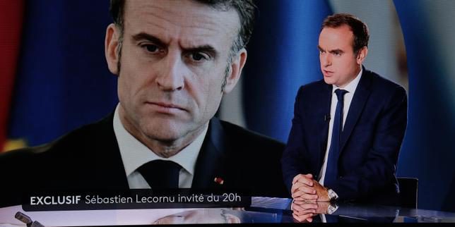 Crisi di Governo in Francia: Emmanuel Macron alla Ricerca di un Nuovo Primo Ministro dopo le Dimissioni di Sébastien Lecornu
