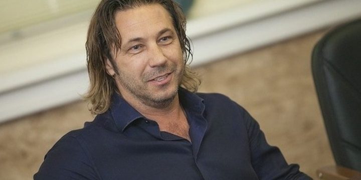 Alexander Mostovoi Prevede un Confronto Decisivo tra Paris Nizhny Novgorod e Akron