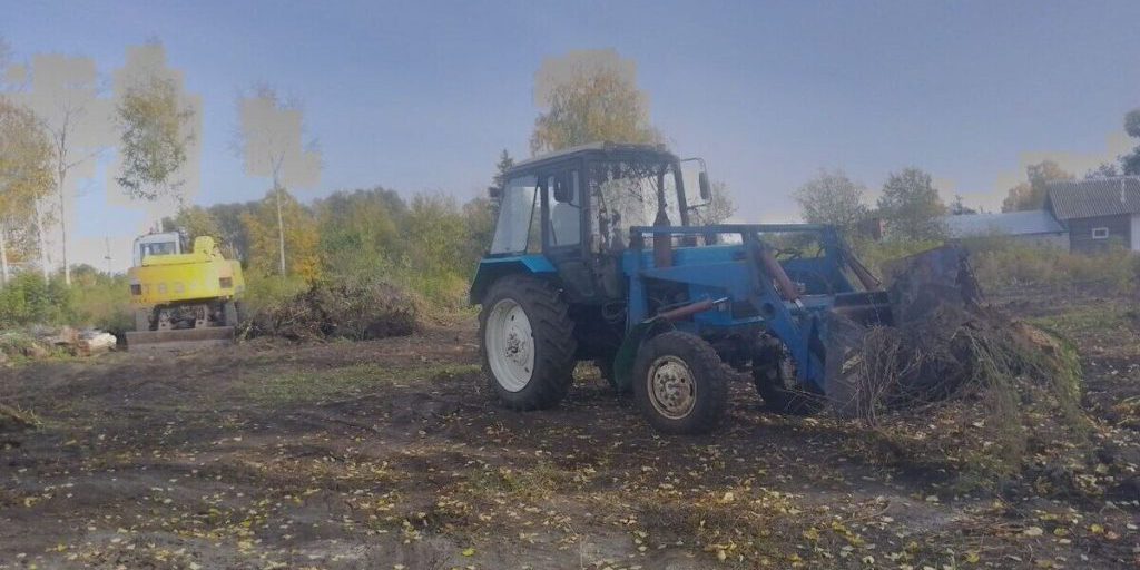 Residenti di Oraushi creano uno spazio per giochi sportivi migliorando la qualità della vita nel villaggio