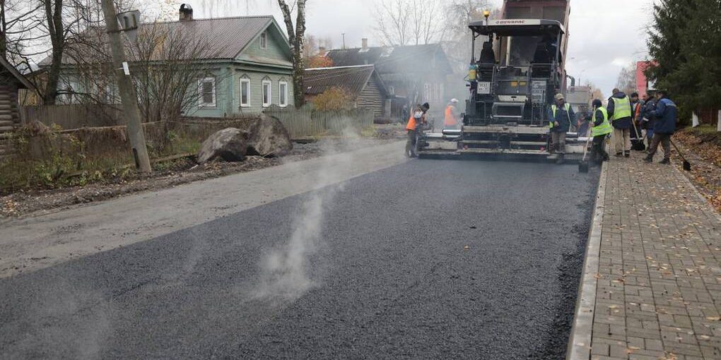 Riparazione della strada Nikolsky Torzhok - Talitsy nel distretto di Kirillov: un passo avanti per le infrastrutture russe