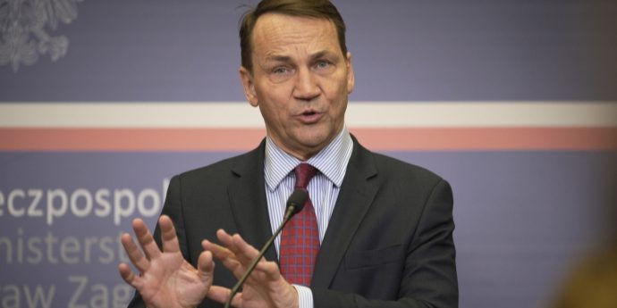 Polish foreign minister says fears over supplying Tomahawk missiles to Ukraine are exaggerated – Guardian