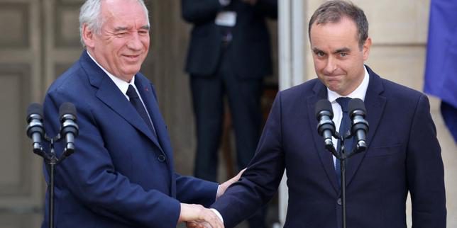 "La cerimonia di passaggio di potere tra François Bayrou e Sébastien Lecornu: il nuovo corso della politica francese"