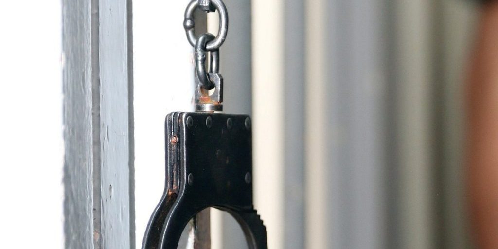 Alto funzionario russo arrestato per corruzione: le conseguenze per la sicurezza e la trasparenza in Russia