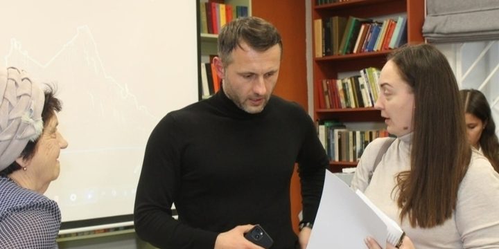 ВРИО главы Черняховского округа обсудил с жителями самые актуальные темы