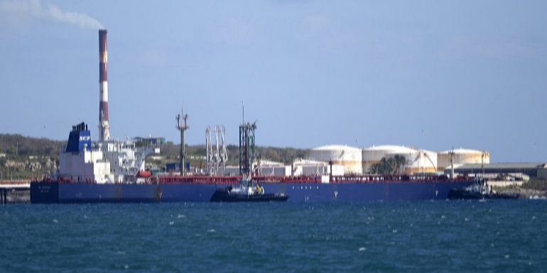 India ready to drastically reduce purchase of Russian oil after US latest sanctions – Reuters