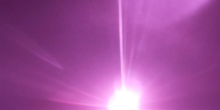 Магнитная буря 21 октября 2025 года: Скорость солнечного ветра достигла критических значений