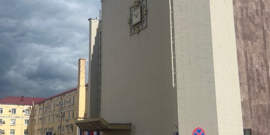 Восстановлением повреждённого дома в результате атаки ВСУ занимается мэрия Орла