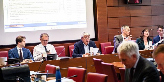 Budget 2026 : le rejet du texte par la commission des finances fait craindre une impasse dans l’Hémicycle