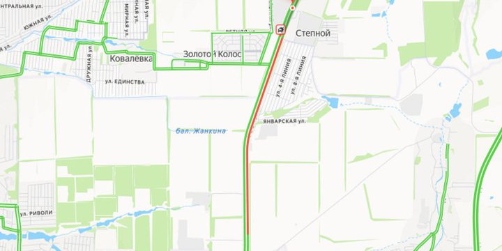 В жестком в Ростовской области под колесами грузовика погиб водитель мотоцикла