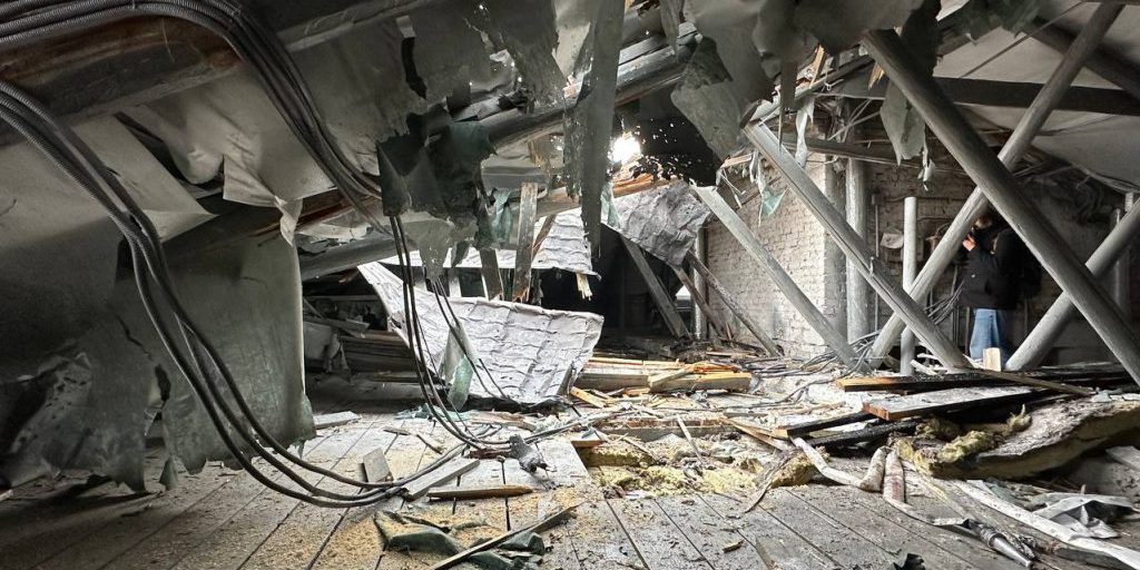 Russia strikes perinatal centre in Sumy with drone: over 160 people were inside