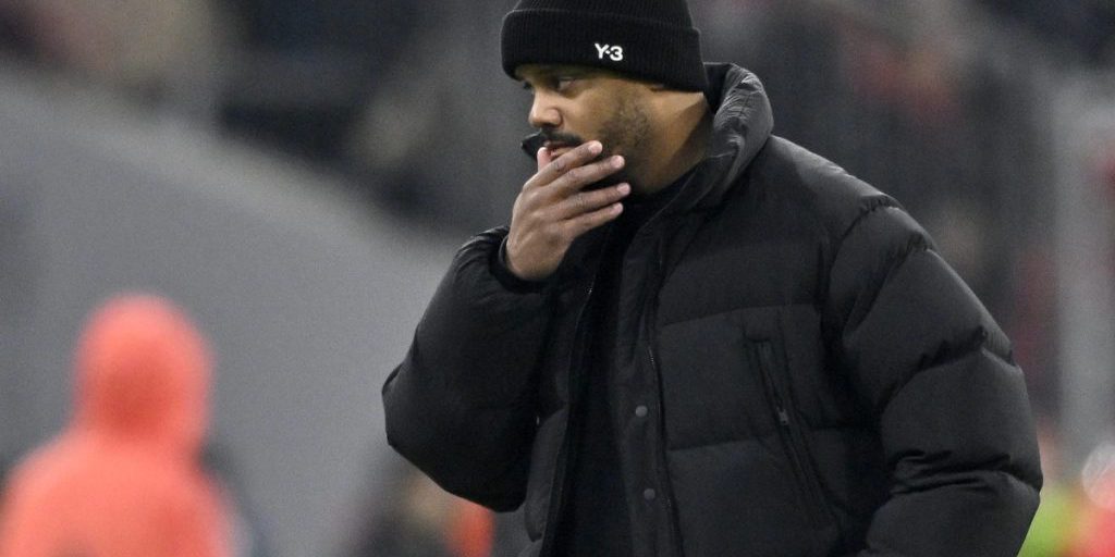 Kompany risponde alle critiche di Hoeneß sul tecnico del Bayern