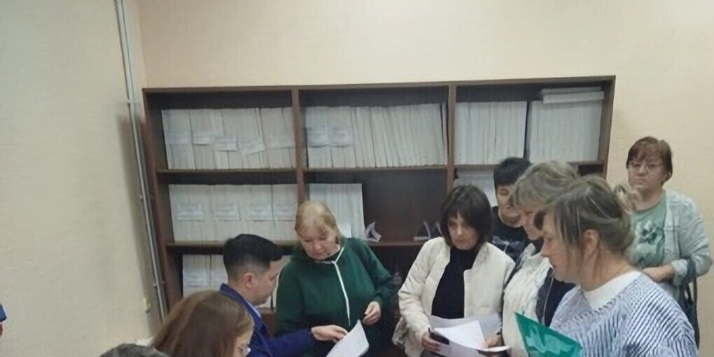 Procuratura di Penza vigila sui pagamenti dei salari alla fabbrica di Nikolsk per garantire la giustizia ai lavoratori