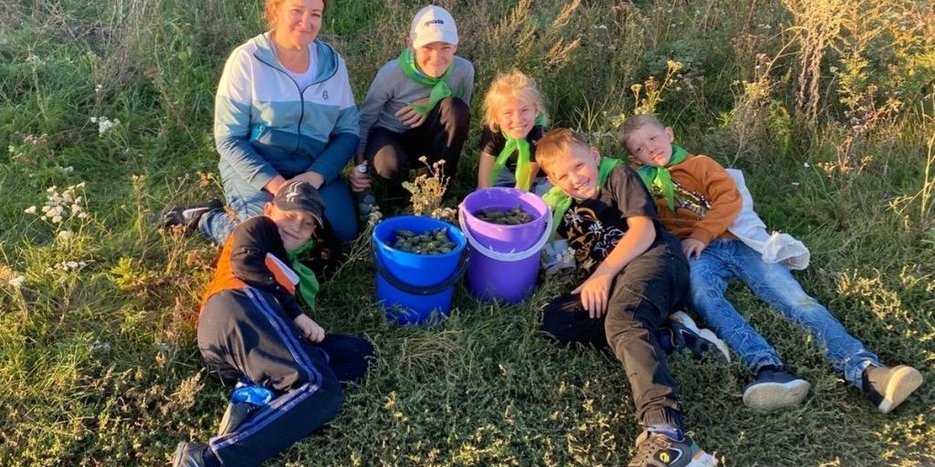 Iniziativa di raccolta cibo per belve a Livny: un esempio di impegno per la protezione ambientale e la conservazione della biodiversità