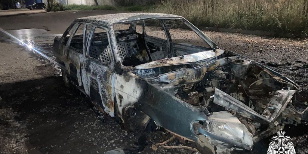 В Вологде подожгли автомобиль