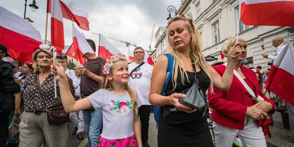 Власти европейской страны настраивают сограждан на мысли о неизбежности войны с РФ
