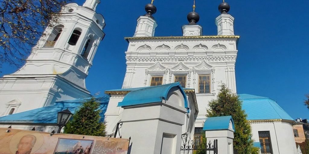 Верующие калужане отмечают Рождество Пресвятой Богородицы