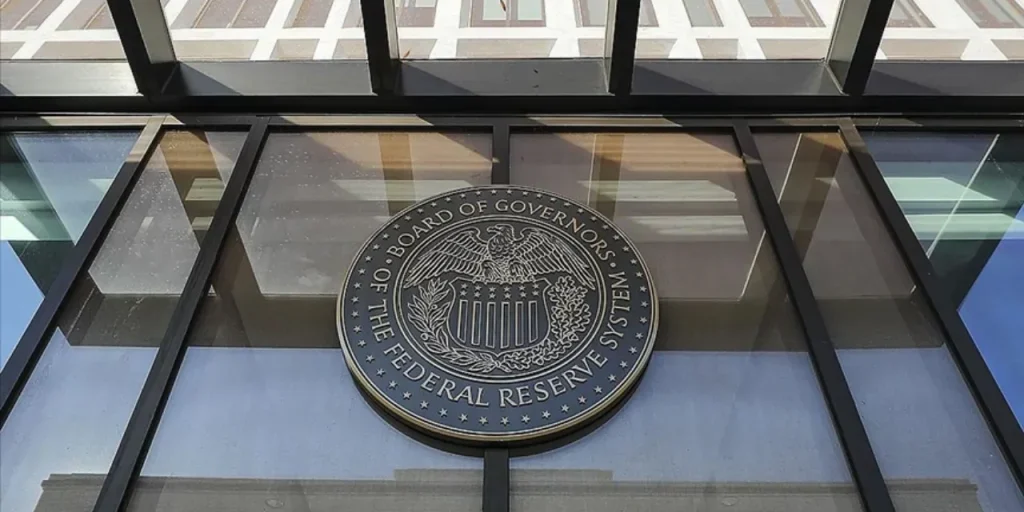 Fed mantiene stabile il tasso di interesse tra 3,5 % e 3,75 %