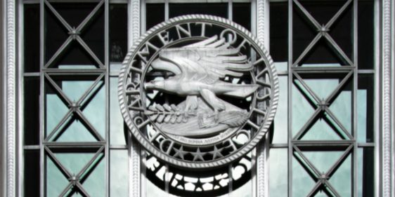 Ufficiale statunitense condannato per aver condiviso segreti militari su un sito di incontri