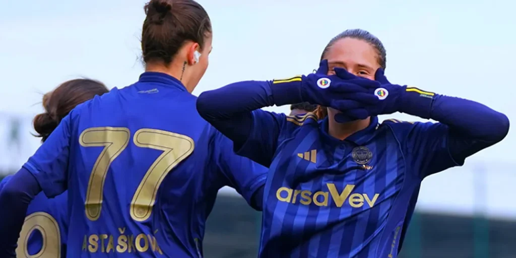 Fenerbahçe vince 2-0 contro Ünye e resta in testa alla Turkcell Kadın Futbol Süper Ligi